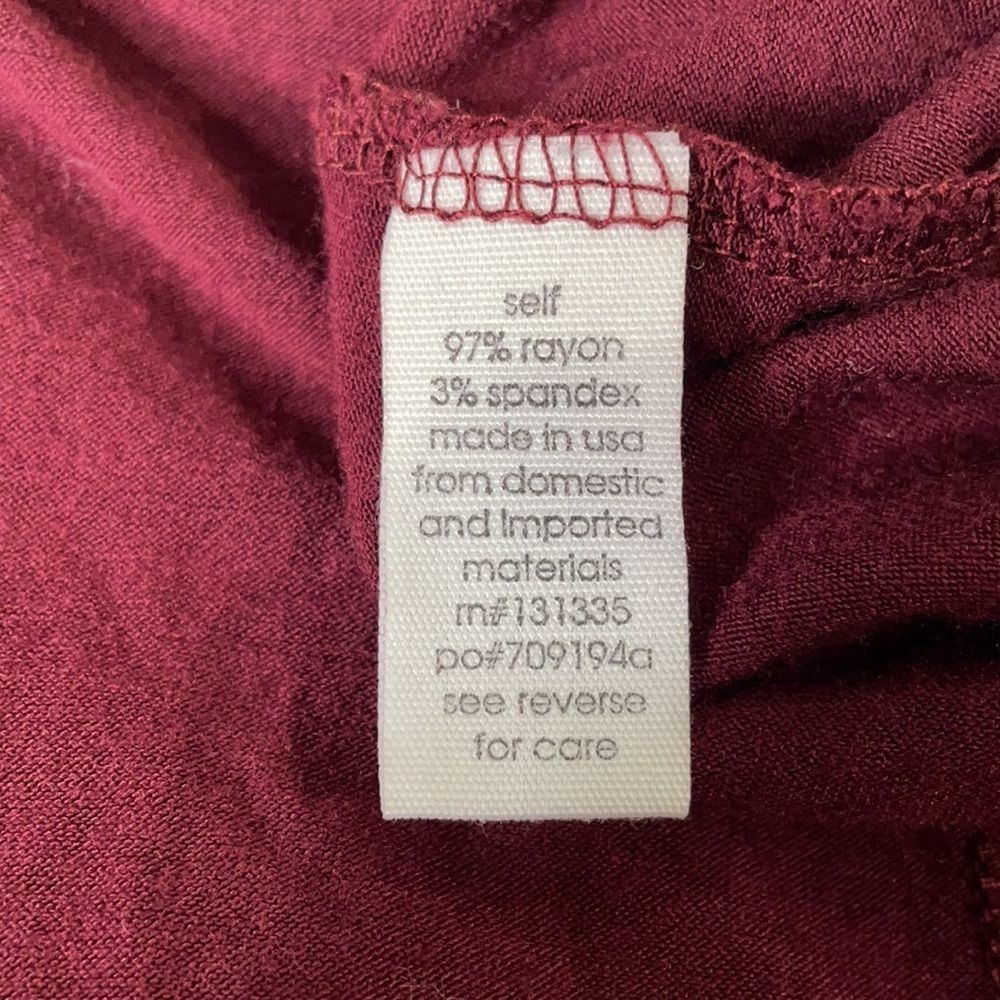 Socialite women’s cutout shoulder top size small - Picture 11 of 12